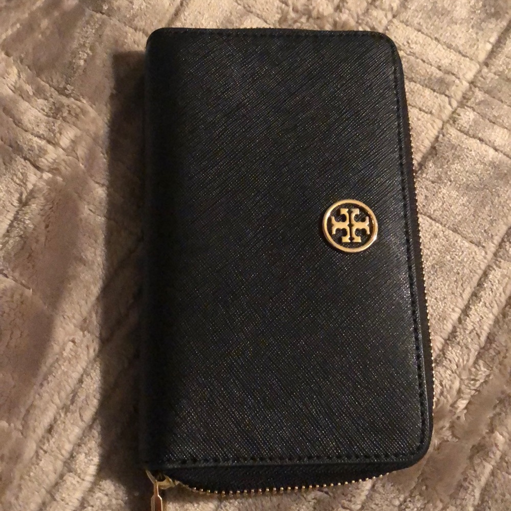 zip around wallet